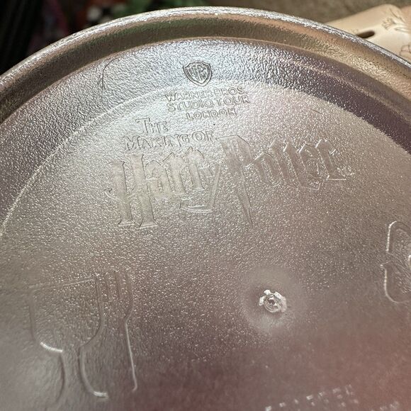 (2) Harry Potter London Studio Tour Exclusive Butterbeer Plastic Souvenir Mug - Picture 9 of 9